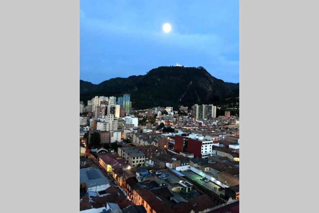- Apto En El Corazon De La Ciudad Con Vista Unica Bogota Buitenkant foto